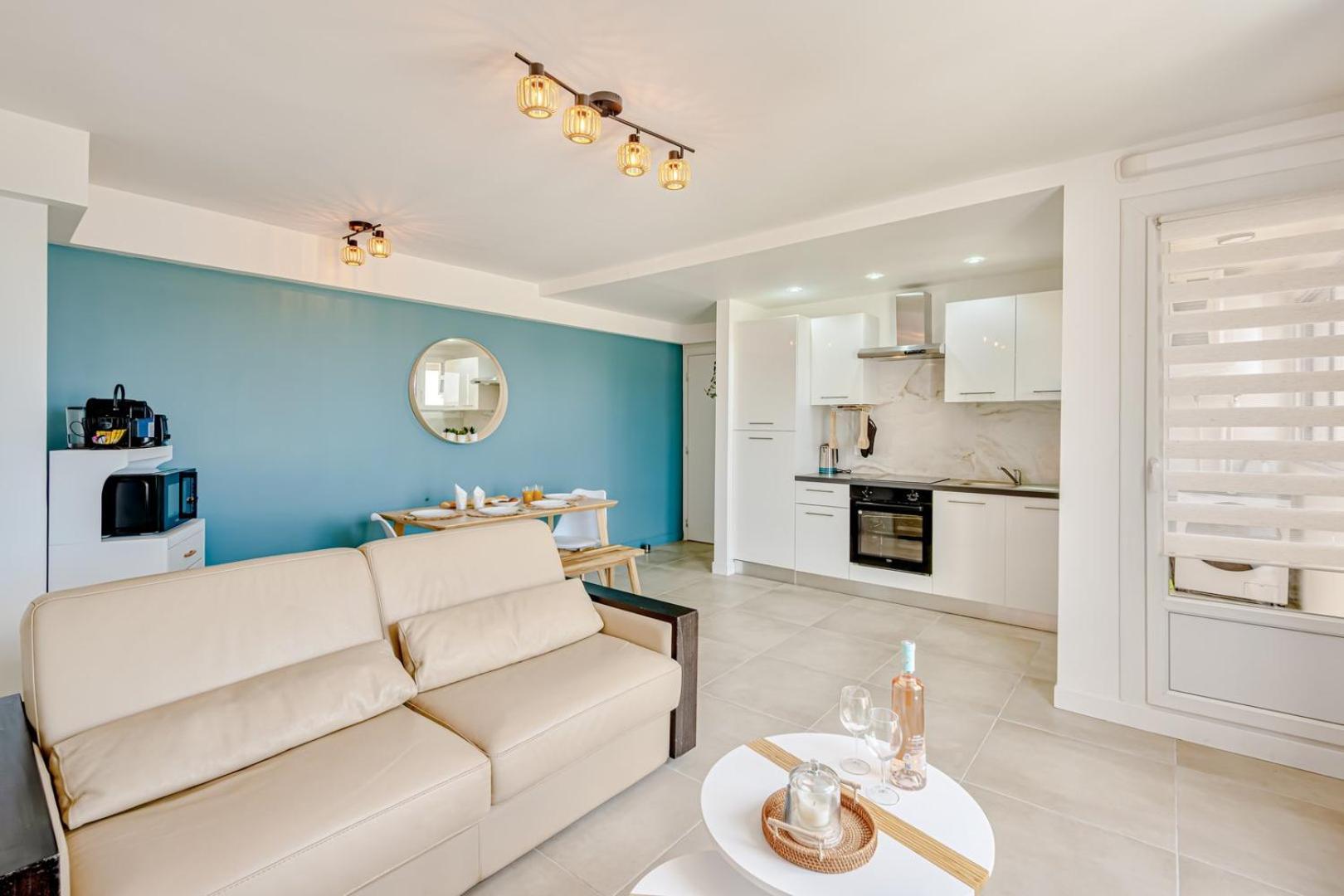 Air-Conditioned Apartment - Sea View Port Тулон Экстерьер фото
