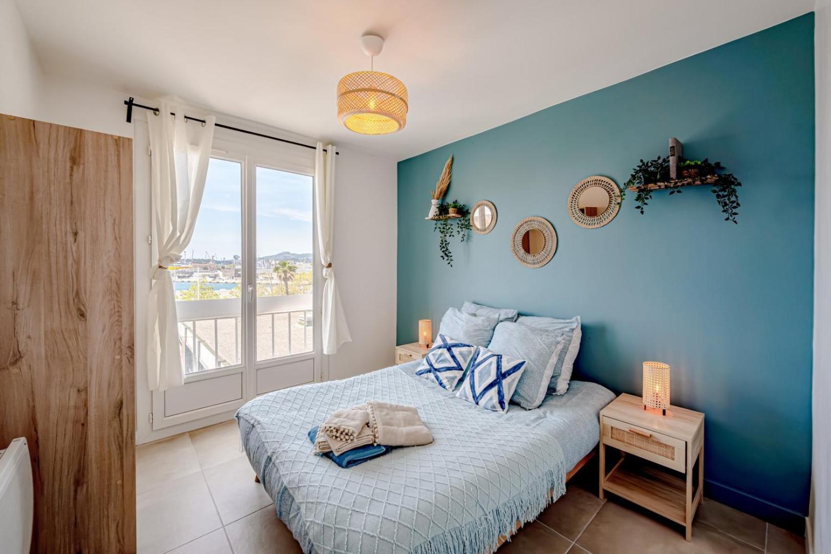 Air-Conditioned Apartment - Sea View Port Тулон Экстерьер фото