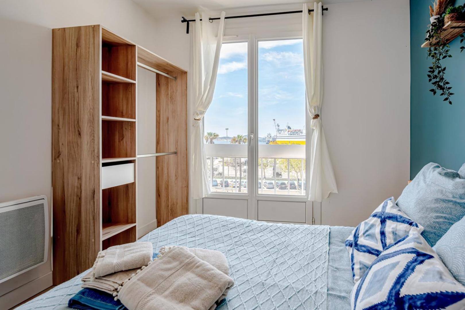Air-Conditioned Apartment - Sea View Port Тулон Экстерьер фото